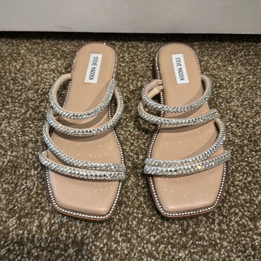 Steve Madden sandals size 8